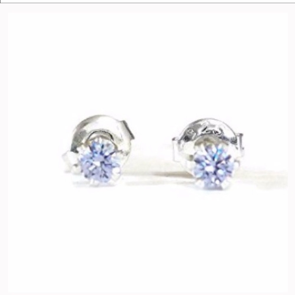 Prong Set Stud Earrings